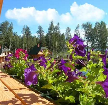منتزه العطل Holiday Cirmas Ezerkrasts *