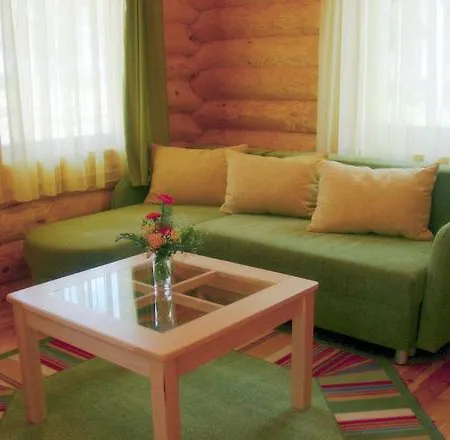 Holiday Cirmas Ezerkrasts منتزه العطل *